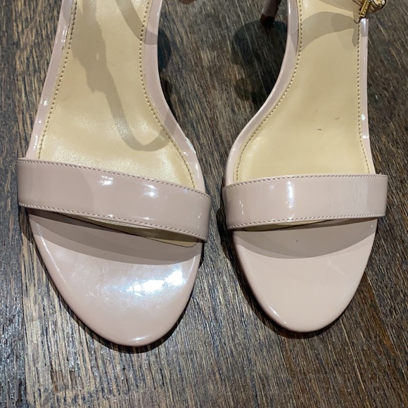 Sexy Nude Michael Kors Sandal - Picture 4 of 6